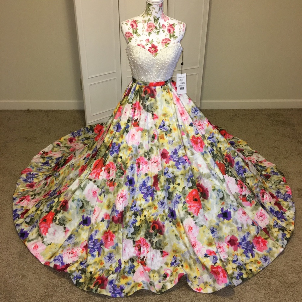 Sherri Hill Beaded White Bodice/Floral Skirt Gown